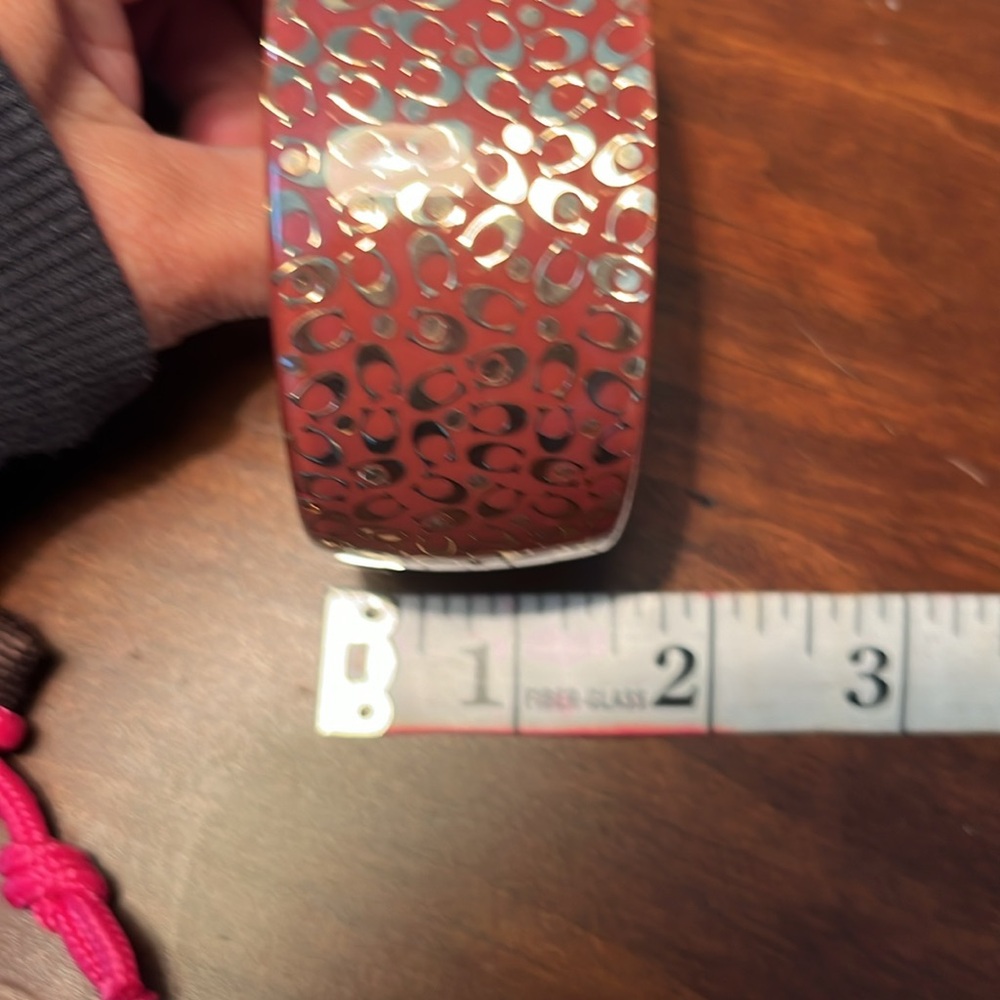Coach signature lucite bangle cranberry/gold - Picture 5 of 6